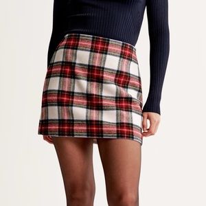 NWT Abercrombie & Fitch Plaid Mini Skirt